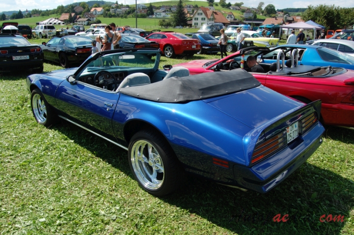 Pontiac Firebird 2nd generation 1970-1981 (1977 6600ccm cabriolet 2d),  left rear view