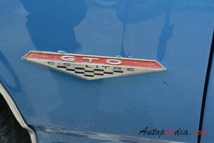 Pontiac GTO 1. generacja 1964-1967 (1966 Pontiac GTO 6.5L convertible 2d), emblemat bok 