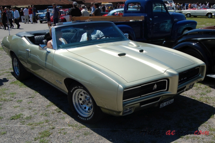 Pontiac GTO 2. generacja 1968-1973 (1969 convertible 2d), prawy przód