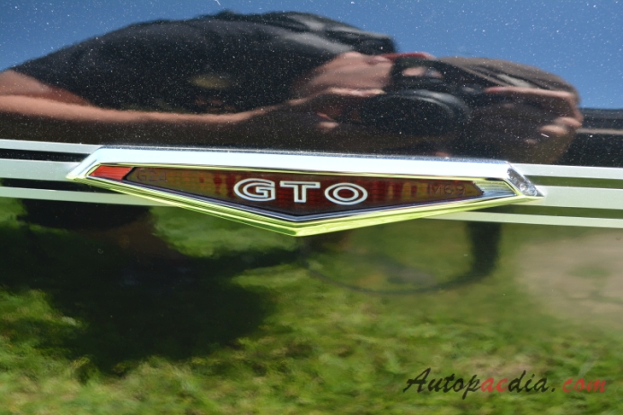 Pontiac GTO 2nd generation 1968-1973 (1969 Coupé 2d), side emblem 
