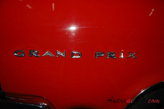 Pontiac Grand Prix 1. generacja 1962-1968 (1963 Coupé 2d), emblemat bok 