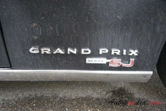 Pontiac Grand Prix 2nd generation 1969-1972 (1969 SJ Coupé 2d), side emblem 