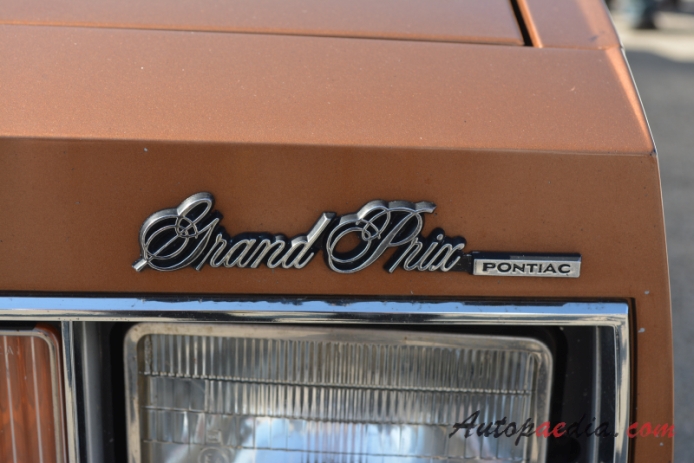 Pontiac Grand Prix 4. generacja 1978-1987 (1979 Coupé 2d), emblemat przód 