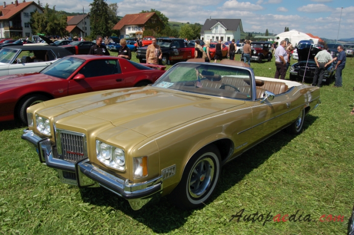 Pontiac Grand Ville 1st generation 1971-1972 (1972 convertible 2d), left front view