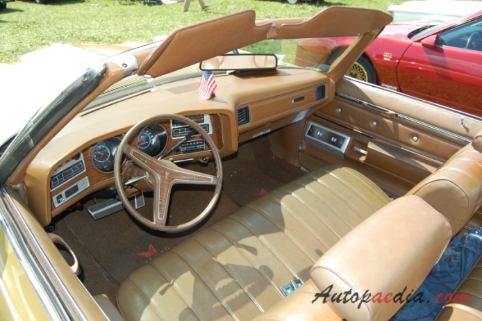 Pontiac Grand Ville 1st generation 1971-1972 (1972 convertible 2d), interior