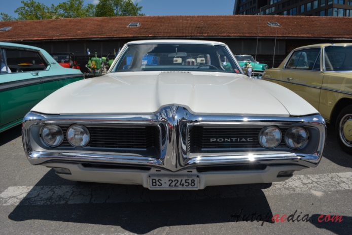 Pontiac LeMans 2. generacja 1964-1969 (1968 hardtop 4d), przód