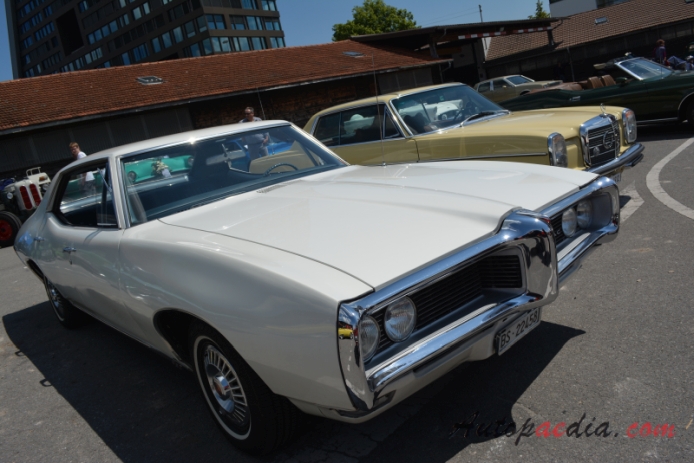 Pontiac LeMans 2. generacja 1964-1969 (1968 hardtop 4d), prawy przód