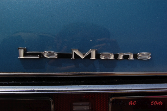 Pontiac LeMans 2. generacja 1964-1969 (1969 convertible 2d), emblemat tył 