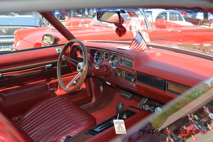 Pontiac LeMans 4th generation 1973-1977 (1974 Luxury LeMans Coupé 2d), interior