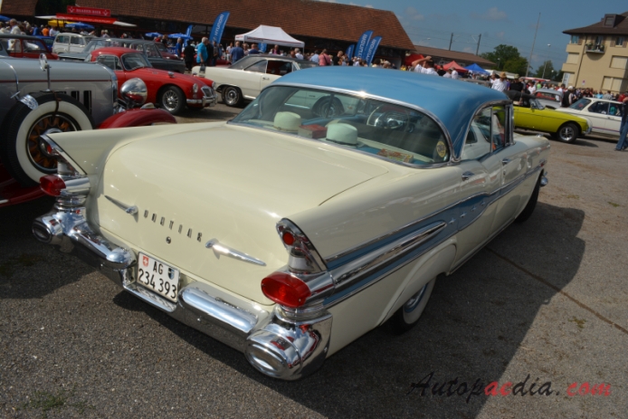Pontiac Star Chief 2. generacja 1955-1957 (1957 hardtop 4d), prawy tył