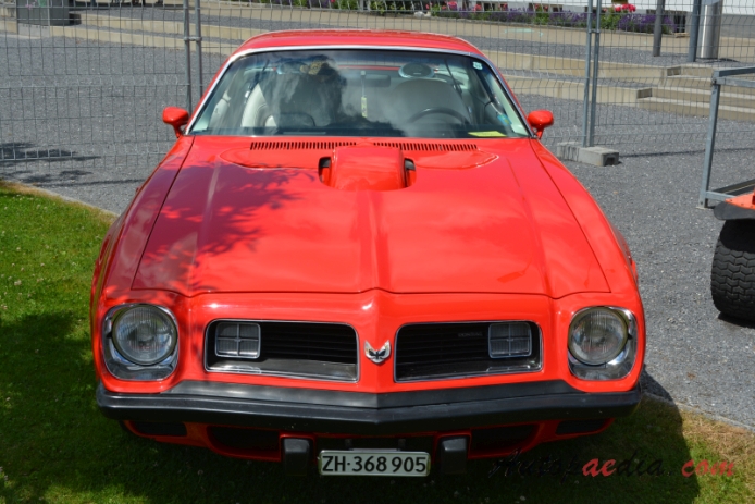 Pontiac Trans Am 2. generacja 1970-1981 (1975 6.6L V8 Trans Am Coupé 2d), przód