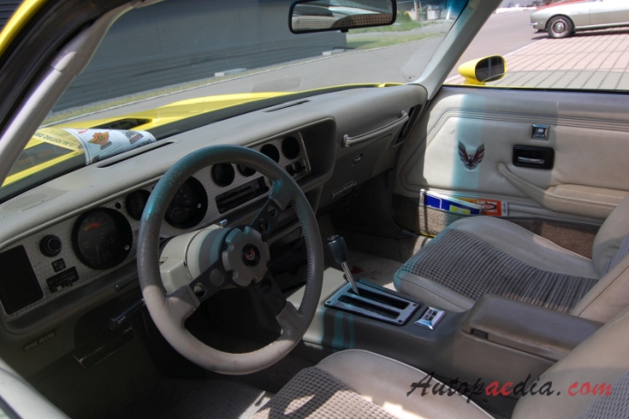 Pontiac Trans Am 2nd generation 1970-1981 (1979-1981 Trans Am Targa-top 4.9 Turbo Coupé 2d), interior