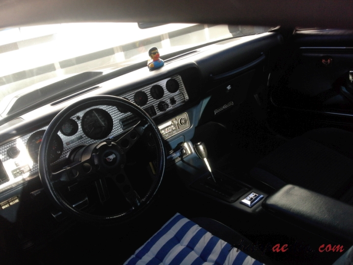 Pontiac Trans Am 2. generacja 1970-1981 (1980 Trans Am Turbo Indy Pace Car Targa-top Coupé 2d), wnętrze