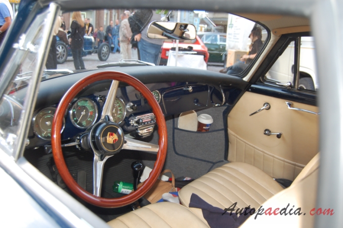 Porsche 356 1948-1965 (1961 1600 Super Karmann Coupé), interior