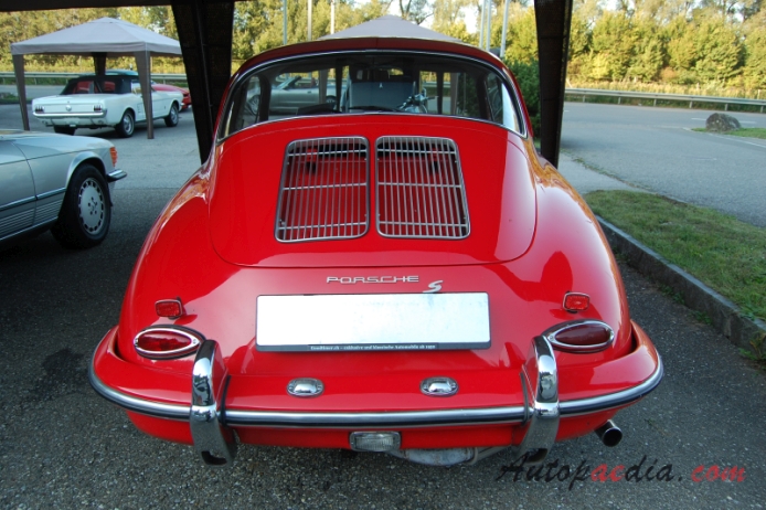 Porsche 356 1948-1965 (1962 356B 1600S Coupé), rear view
