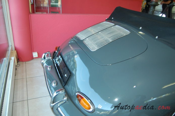 Porsche 356 1948-1965 (1962 356B T6 Cabrio S Reutter), tył