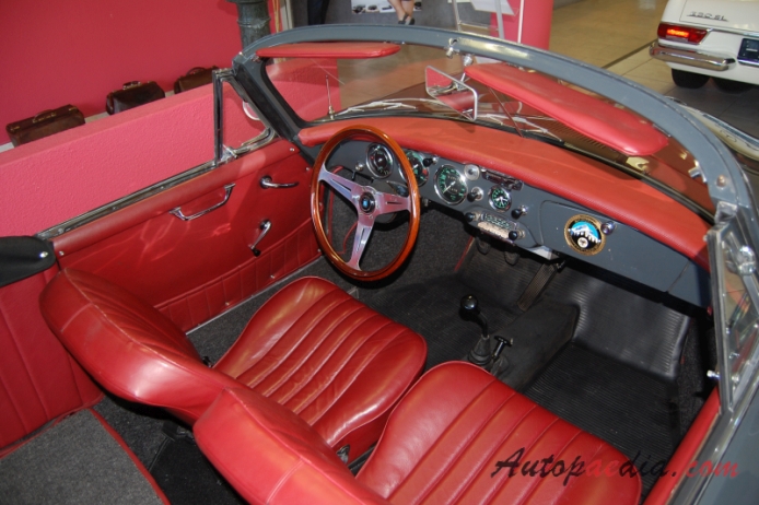 Porsche 356 1948-1965 (1962 356B T6 Cabrio S Reutter), wnętrze