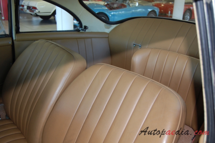 Porsche 356 1948-1965 (1964 356C Coupé), interior