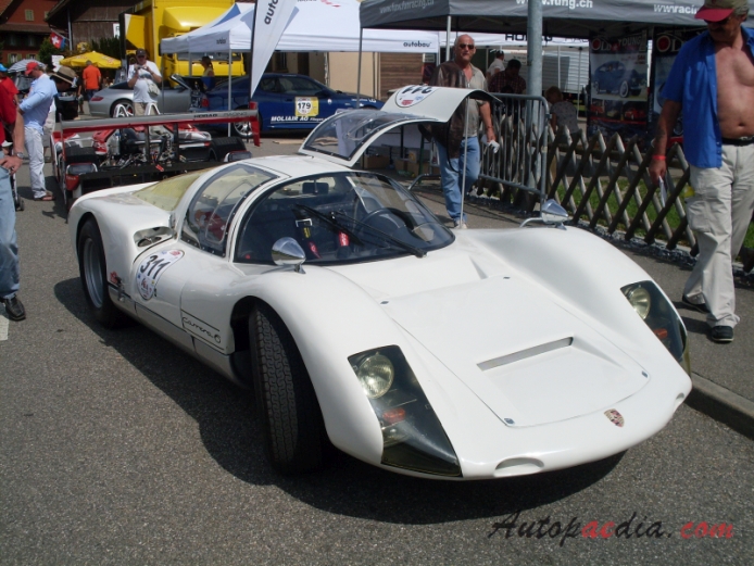 Porsche 906 1966 replica, right front view