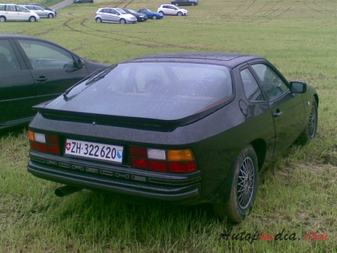 Porsche 924 1976-1988, right rear view