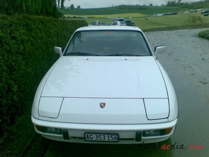 Porsche 924 1976-1988 (1980-1988 924S), front view