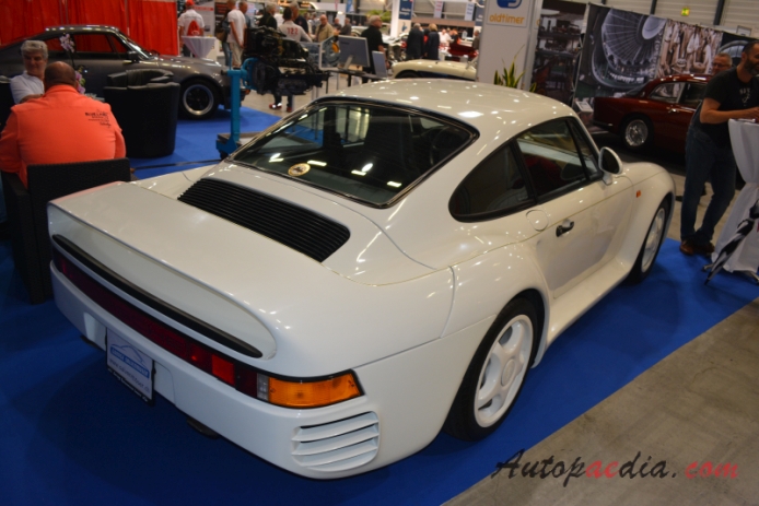 Porsche 959 1. seria 1986-1988 (Coupé 2d), prawy tył