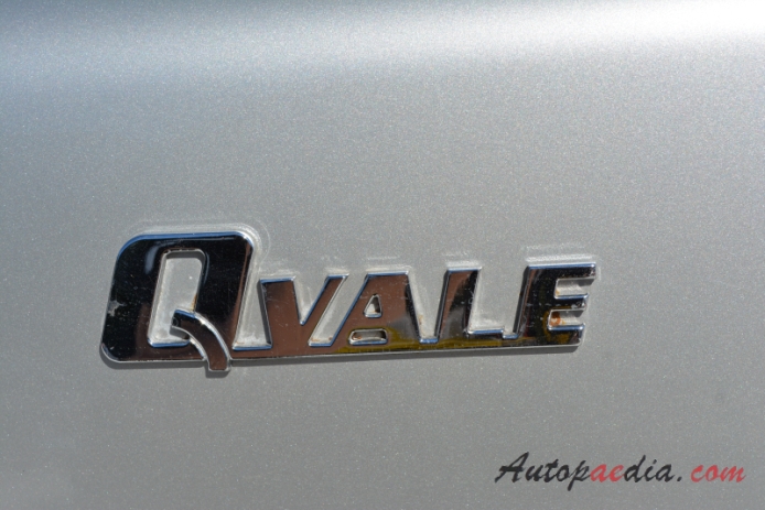 Qvale Mangusta 2000-2002 (Coupé/targa/cabriolet 2d), rear emblem  