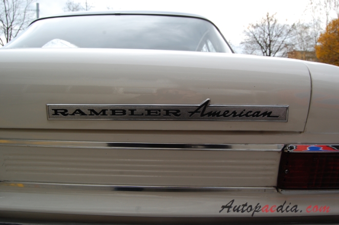 Rambler American 3. generacja 1964-1969 (1965 3205cc hardtop 2d), emblemat tył 