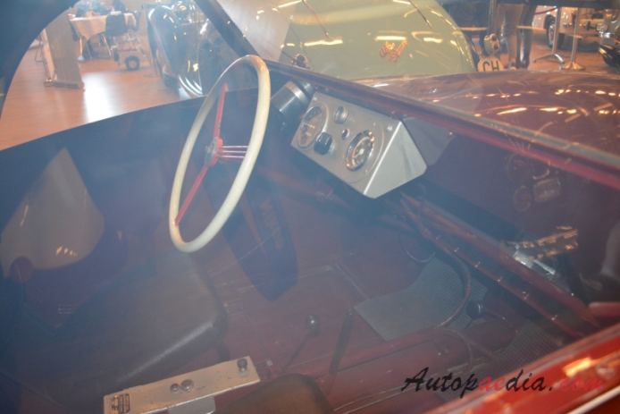 Rapid 1946-1947 (1946 350ccm microcar), wnętrze