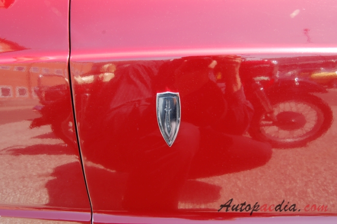 Reliant Scimitar 1964-1985 (1975-1985 GTE SE6 Grand Touring Estate), side emblem 