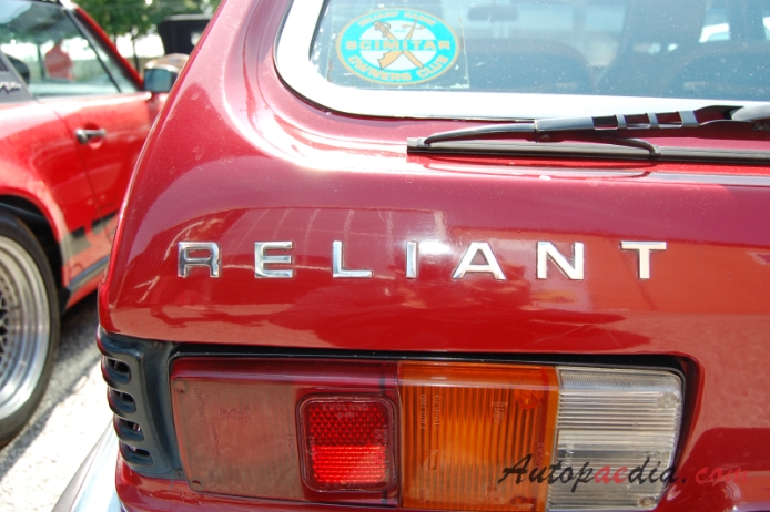 Reliant Scimitar 1964-1985 (1975-1985 GTE SE6 Grand Touring Estate), rear emblem  