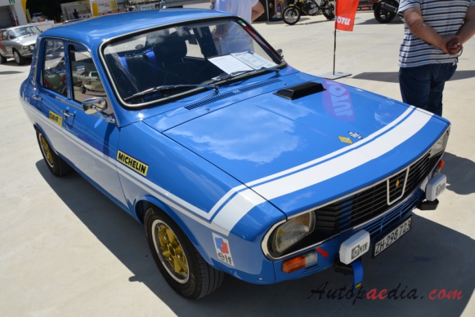 Renault 12 1969-1980 (1972 Renault 12 Gordini saloon 4d), prawy przód