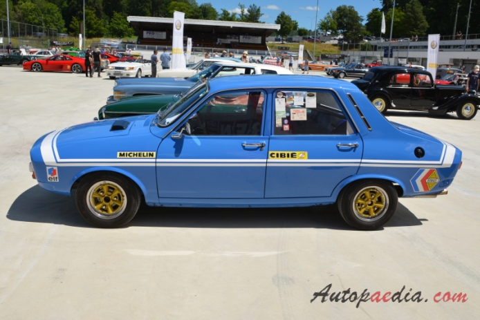 Renault 12 1969-1980 (1972 Renault 12 Gordini saloon 4d), left side view