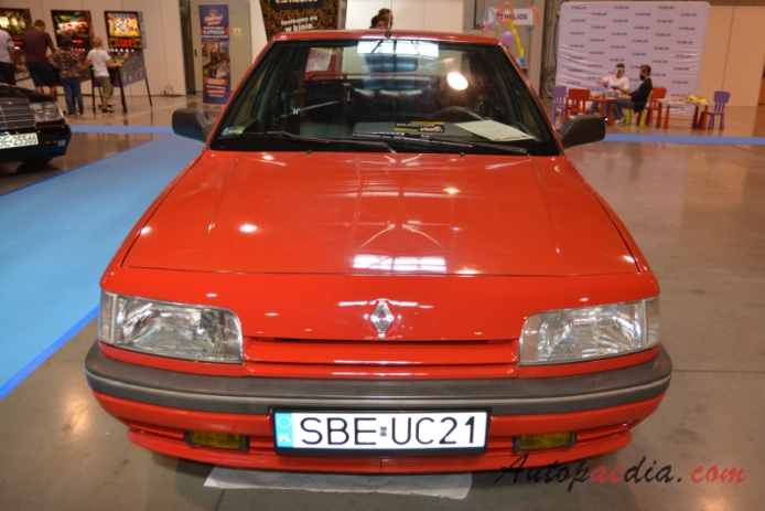 Renault 21 1986-1994 (1990 sedan 4d), front view