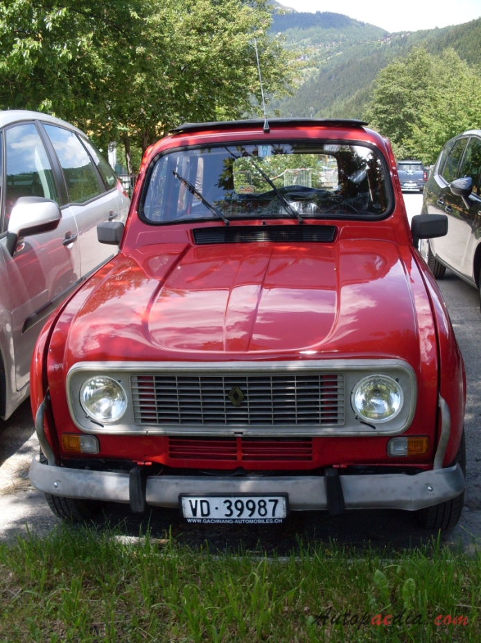 Renault 4 1961-1994 (1978-1994 GTL), front view