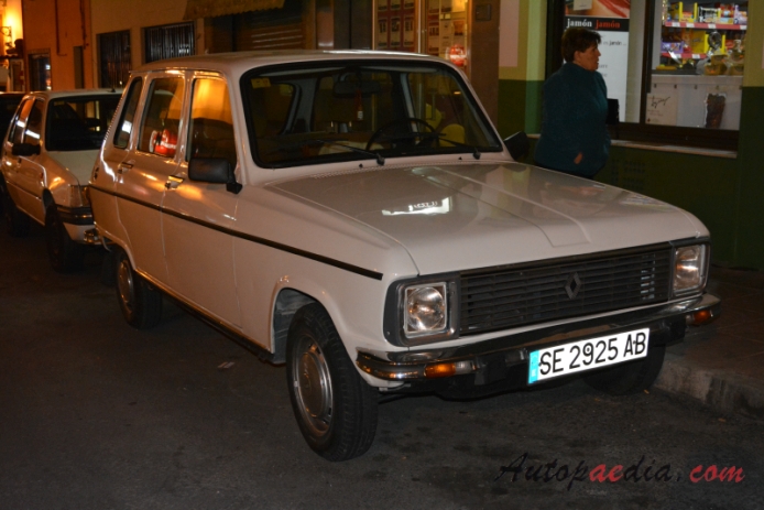 Renault 6 1968-1986 (1978-1986 GTL hatchback 5d), prawy przód