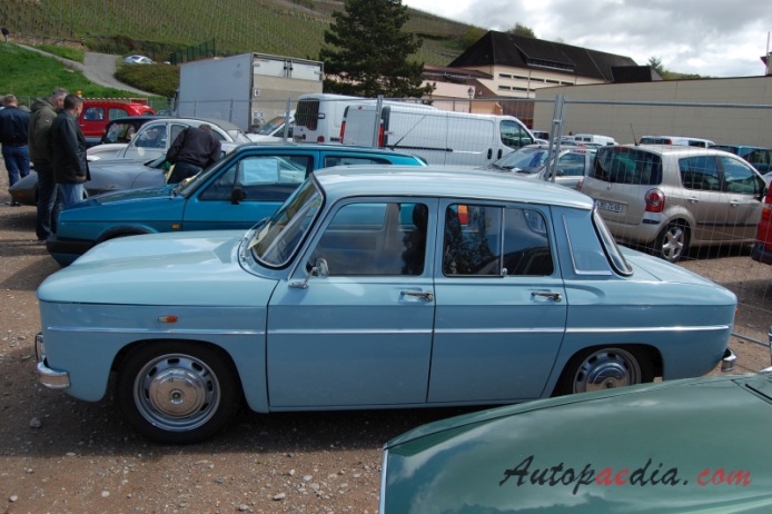 Renault 8 1962-1973 (1964-1965 Renault 8 Major sedan 4d), left side view