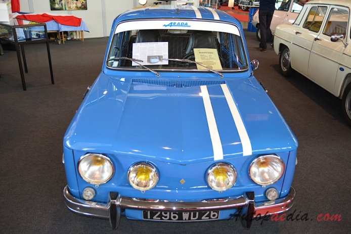 Renault 8 1962-1973 (1967 Renault 8 Gordini sedan 4d), front view