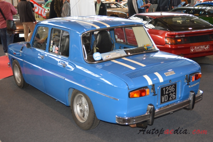 Renault 8 1962-1973 (1967 Renault 8 Gordini sedan 4d),  left rear view