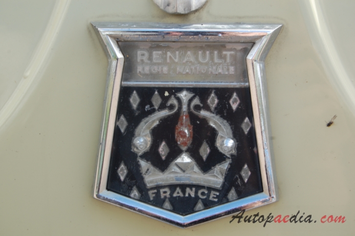 Renault Dauphine 1956-1967 (1958-1961 sedan 4d), front emblem  