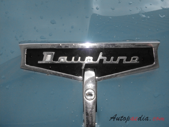 Renault Dauphine 1956-1967 (1960 Ondine sedan 4d), rear emblem  