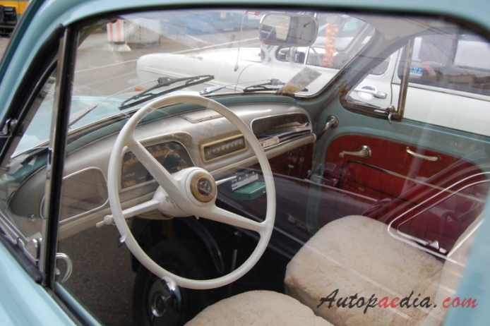 Renault Dauphine 1956-1967 (1961-1962 sedan 4d), wnętrze