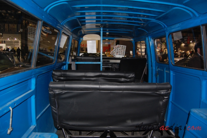 Renault Estafette 1959-1980 (1970 minibus 4d), wnętrze