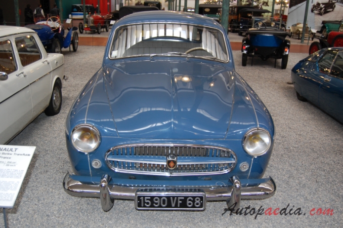 Renault Frégate 1951-1960 (1958 Transfluide berlina 4d), front view