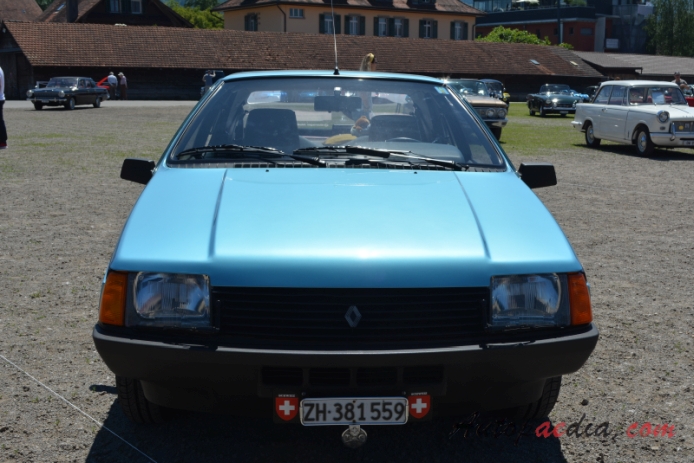 Renault Fuego 1980-1986 (1981 Coupé 3d), przód