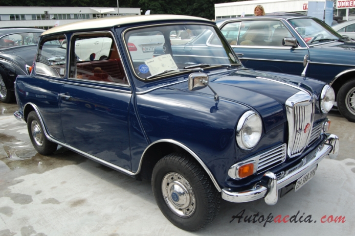 Riley Elf 1961-1969 (1968 MkIII), right front view