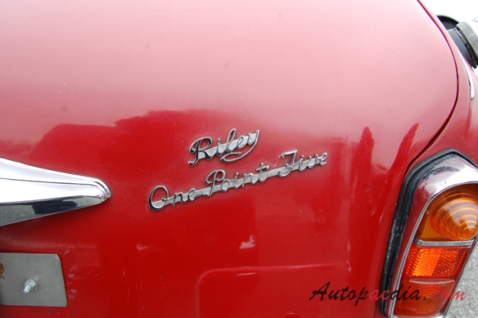 Riley One-Point-Five (1.5) 1957-1965 (sedan 4d), rear emblem  
