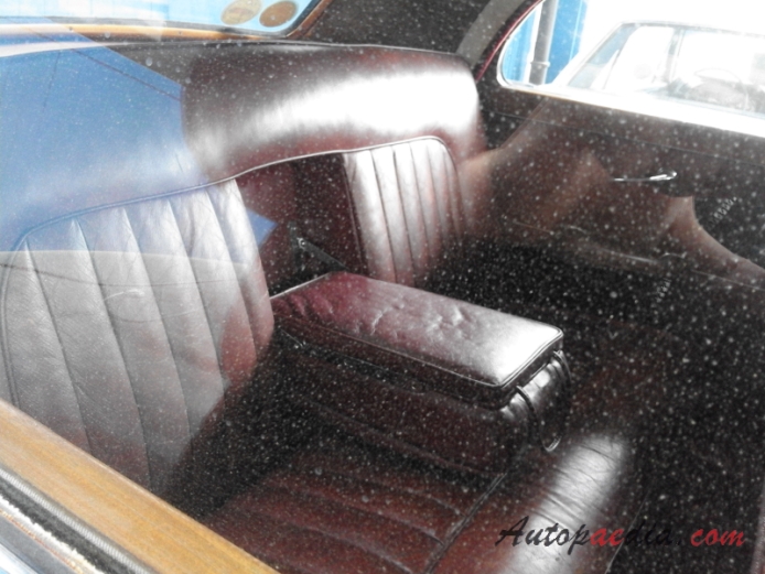 Riley Pathfinder 1953-1957 (1955 saloon 4d), interior
