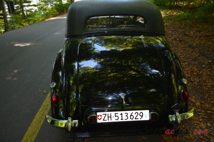 Riley RMA 1945-1952 (1951 1.5L saloon 4d), rear view