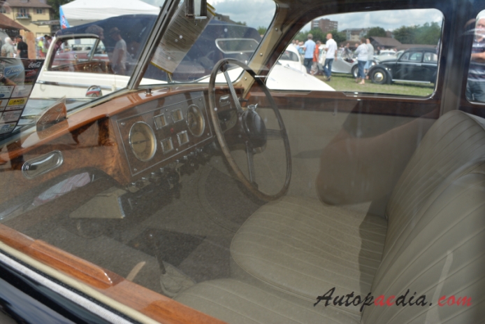 Riley RME 1952-1955 (1952-1954 sedan 4d), interior